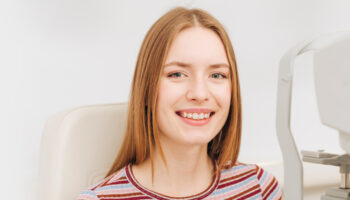 Choosing Between At-Home and Professional Teeth Whitening